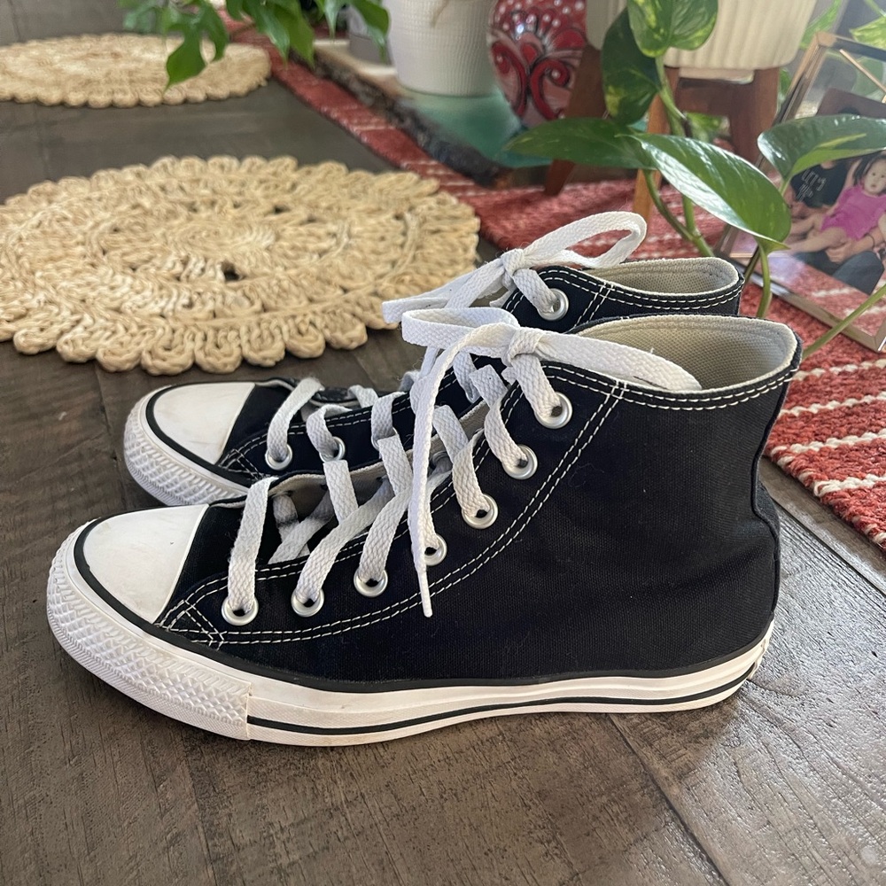 CHUCK TAYLOR CONVERSE ALL STAR HIGH TOP SNEAKER